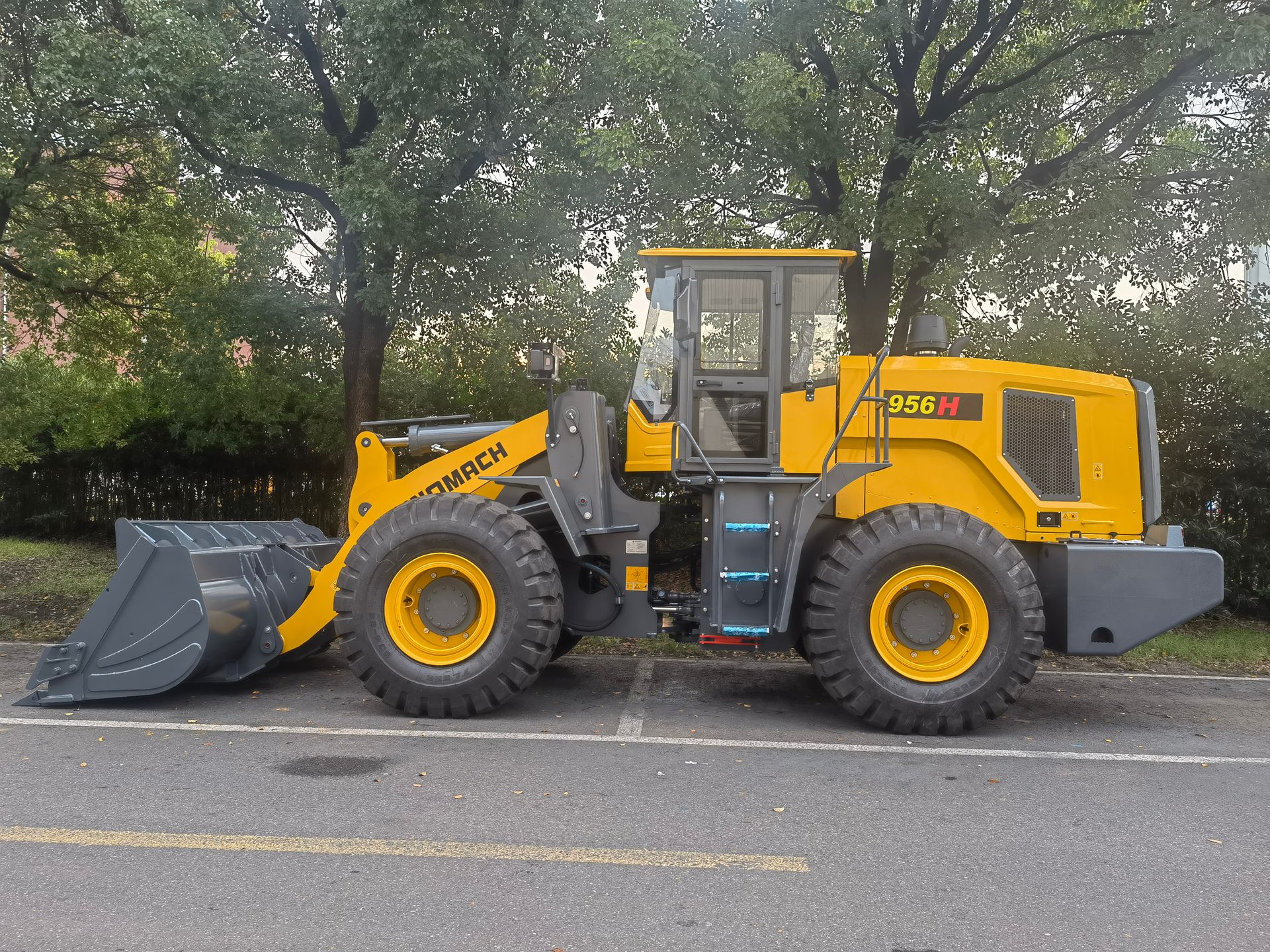 Погрузчик SINOMACH 956H
